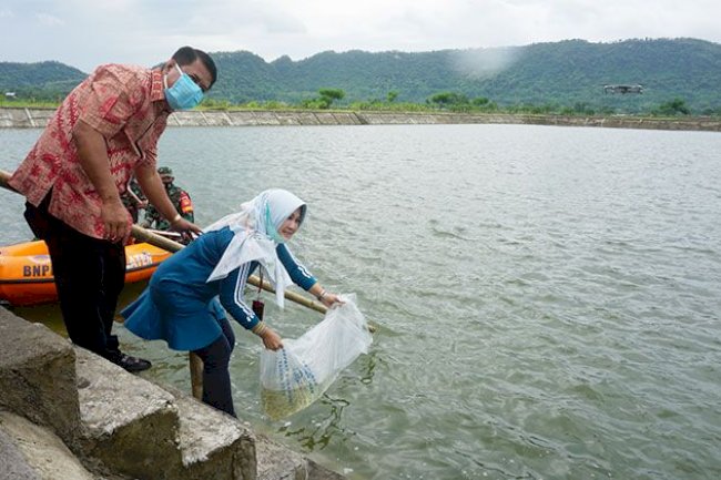 Wisata Embung Karangasem
