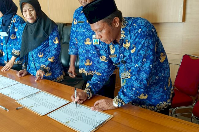 Penandatanganan Pakta Integritas Kecamatan Cawas