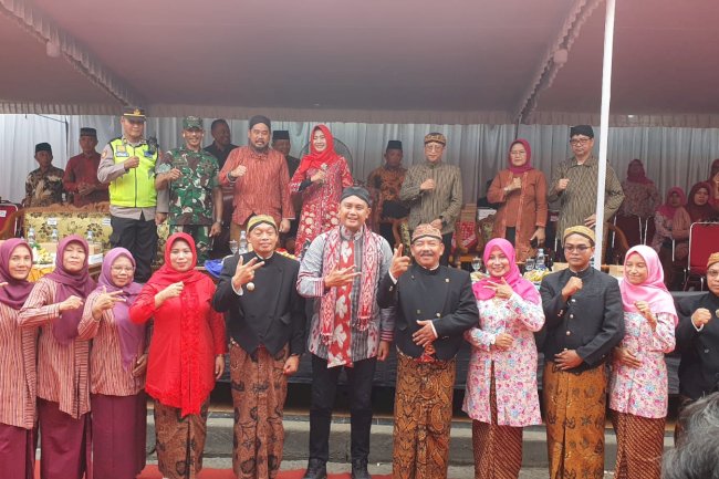 Meriahnya Grebeg Pasar Masaran Di Kecamatan Cawas