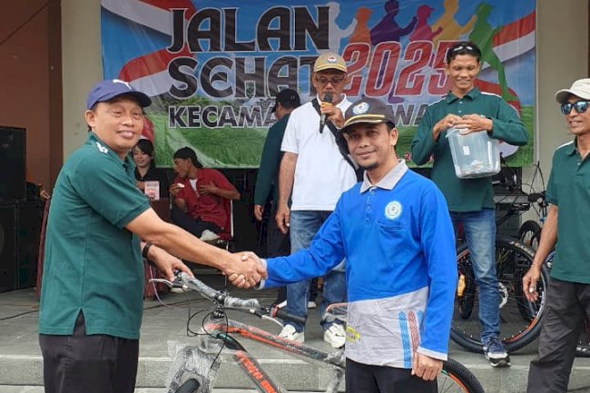 Jalan Sehat di Kecamatan Cawas