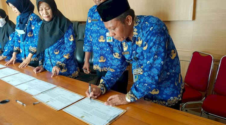 Penandatanganan Pakta Integritas Kecamatan Cawas - Kecamatan Cawas