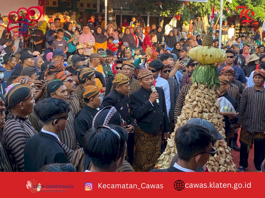 Kemeriahan Grebek Pasar Cawas