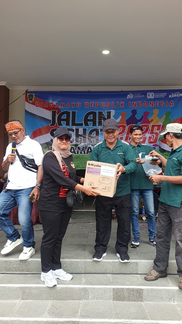 Jalan Sehat di Kecamatan Cawas